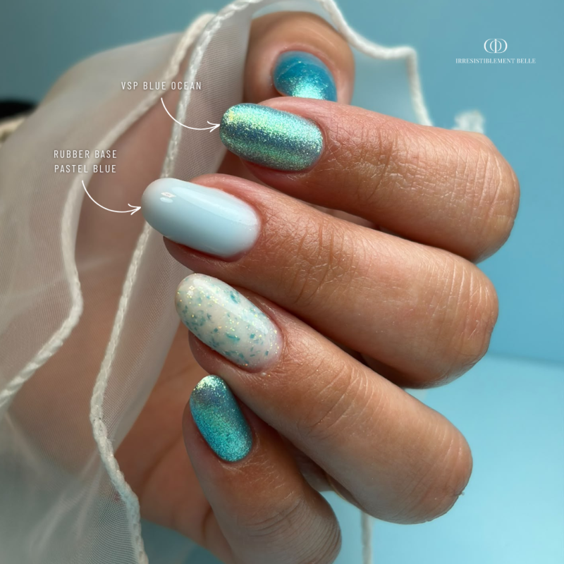 Pose ovale avec la Rubber Base Pastel Blue