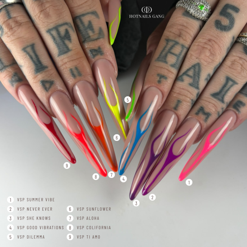 Pose en amande XXL avec le VSP She Knows, violet intense