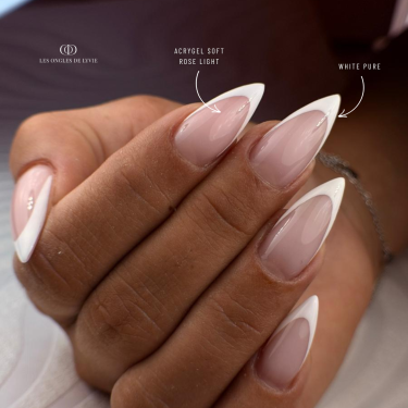 Pose d'ongles en Acrygel et avec french au White Pure, gel paint blanc