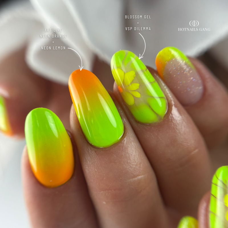 Pose d'ongles en amandes avec le Blossom Gel