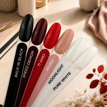 Tips de la collection Sunrise, vernis semi-permanent néon orange et rose