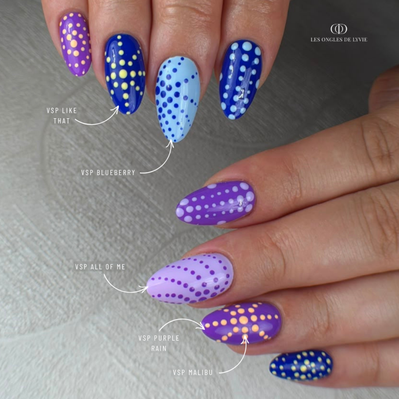 Pose en amandes avec le vernis semi permanent Like That bleu roi
