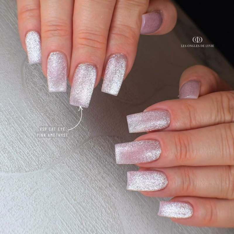 Pose carrée avec le VSP Cat  Eye Pink Amethyst rose réflective