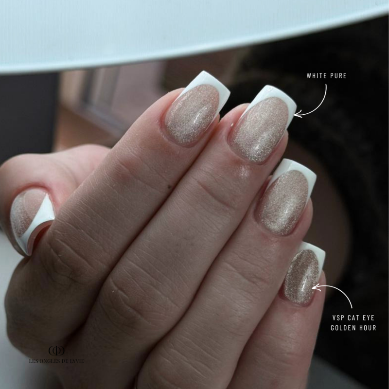 Pose d'ongles carrée avec le vernis semi permanent Cat Eye Golden Hour, sable doré