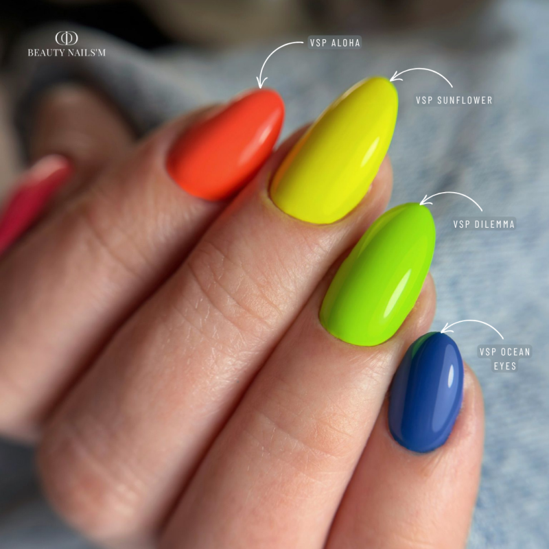 Pose d'ongles en amandes avec le vernis semi permanent Dilemma vert néon clair