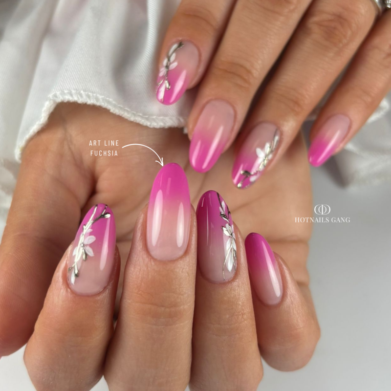Pose d'ongles en amandes avec le gel paint Art Line Fuchsia, rose
