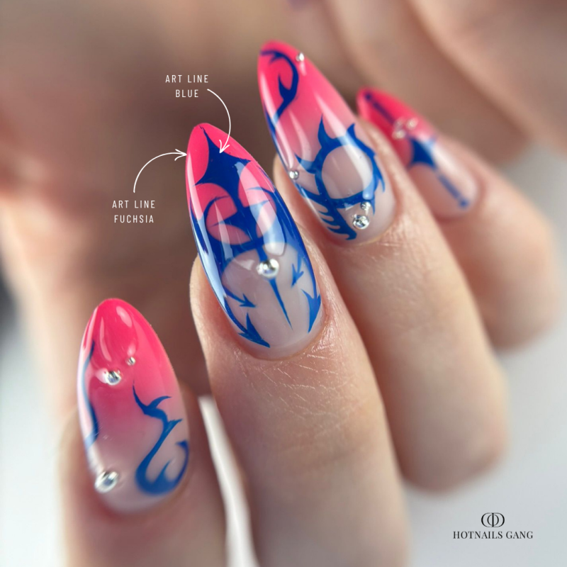 Pose d'ongle en amandes avec le gel paint Art Line Blue
