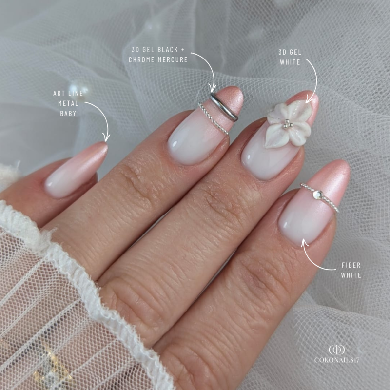 Pose d'ongle en amandes avec le gel paint Art Line Metal Baby, rose métallique clair