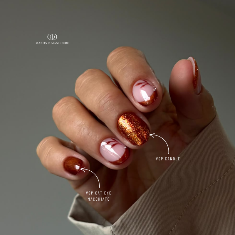Pose d'ongles ovale avec le vernis semi permanent Cat Eye Macchiato, brun cuivré aux reflets dorés caramel