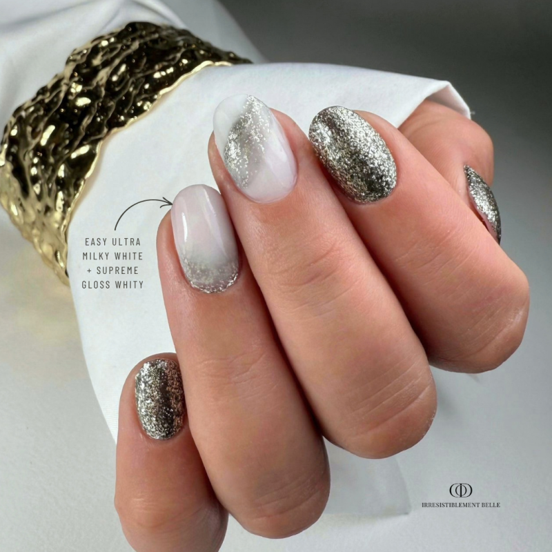 Pose d'ongles ovale avec la finition Supreme Gloss Whity, blanc laiteux, milky white