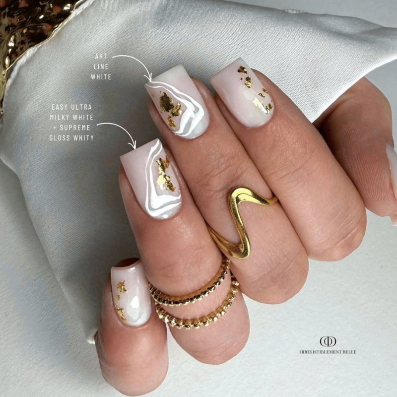 Pose d'ongles carrée avec la finition Supreme Gloss Whity, blanc laiteux, milky white
