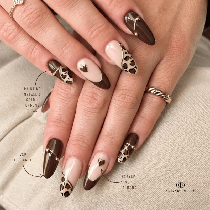 Pose d'ongles en amandes avec l'Acrygel Soft Almond, beige naturel souple et stable