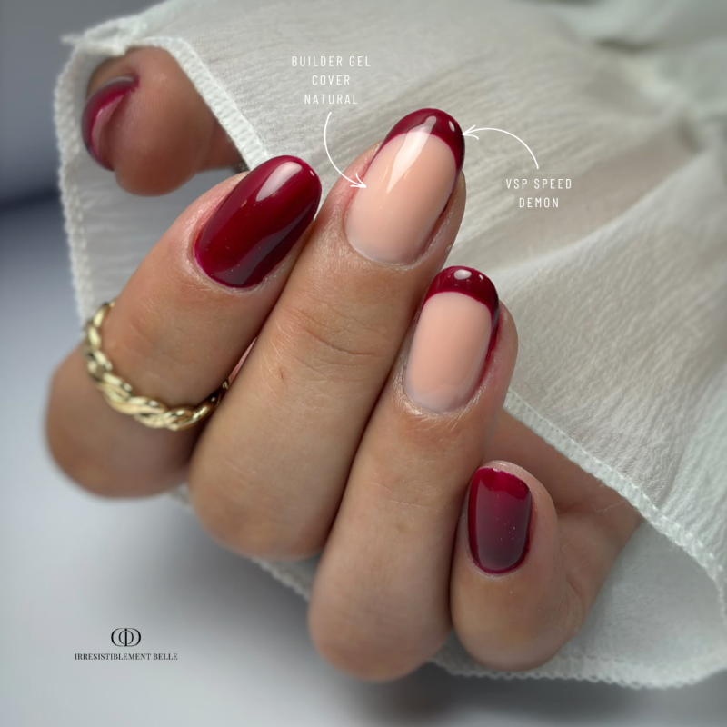 Pose d'ongles en amandes avec le Builder Gel Cover Natural, beige rosé naturel auto égalisant sans limage
