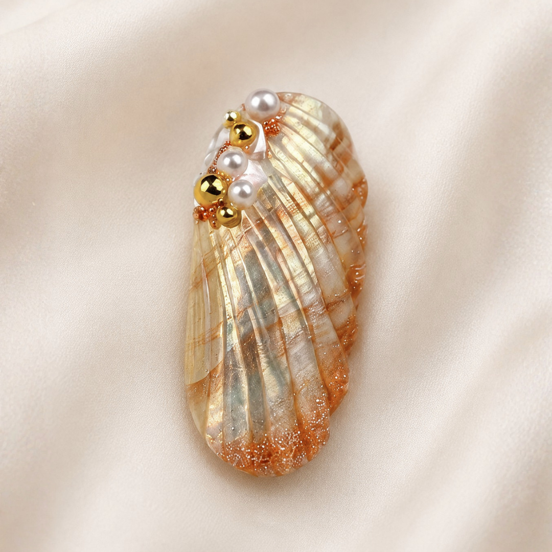Capsules d'ongles avec nail art coquilage réaliste 3D