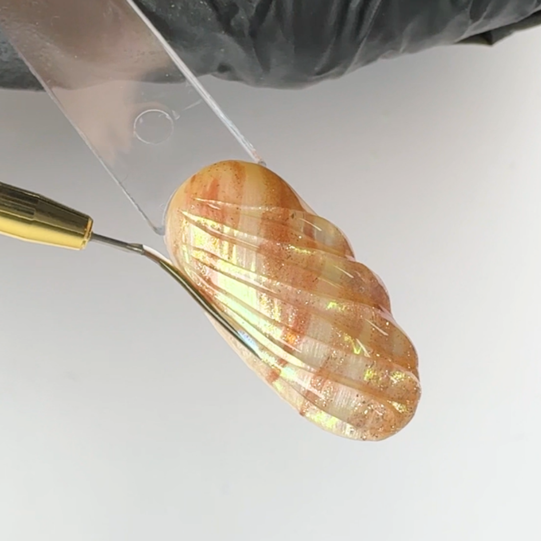 Application de la Glue Gel Clear pour relief du coquillafe