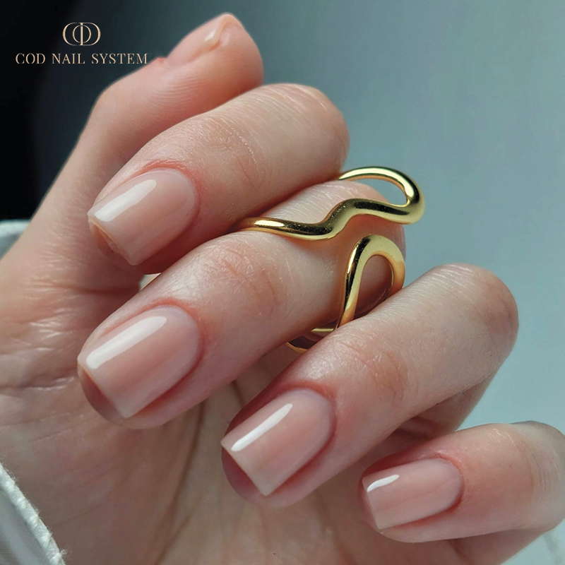 Sqaure nude fait avec de la rubber base