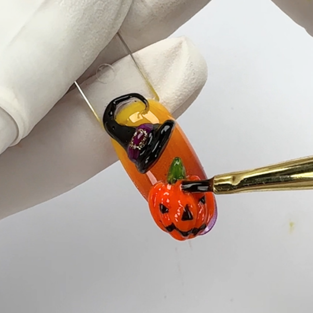 Application des vernis semi permanent pour réaliser la base de la coulure 3D d'halloween