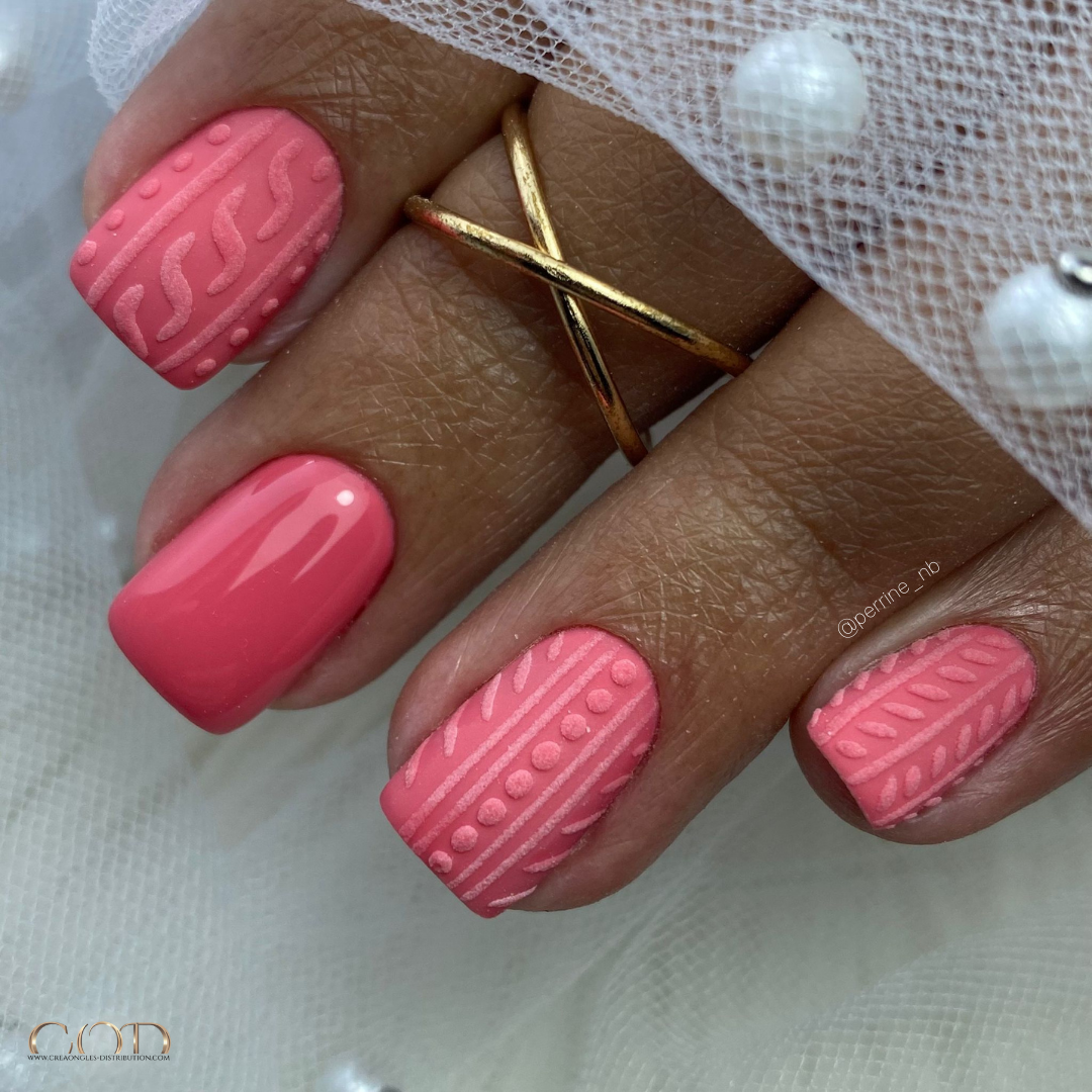 Pose carrée rose bonbon effet pull