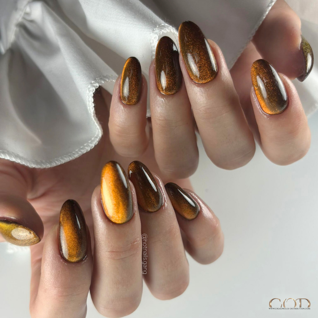 Pose orange glass et cat eye