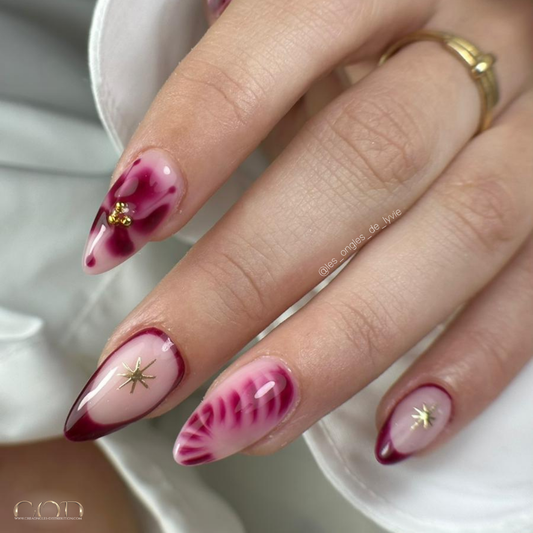 Pose rose rouge blossom