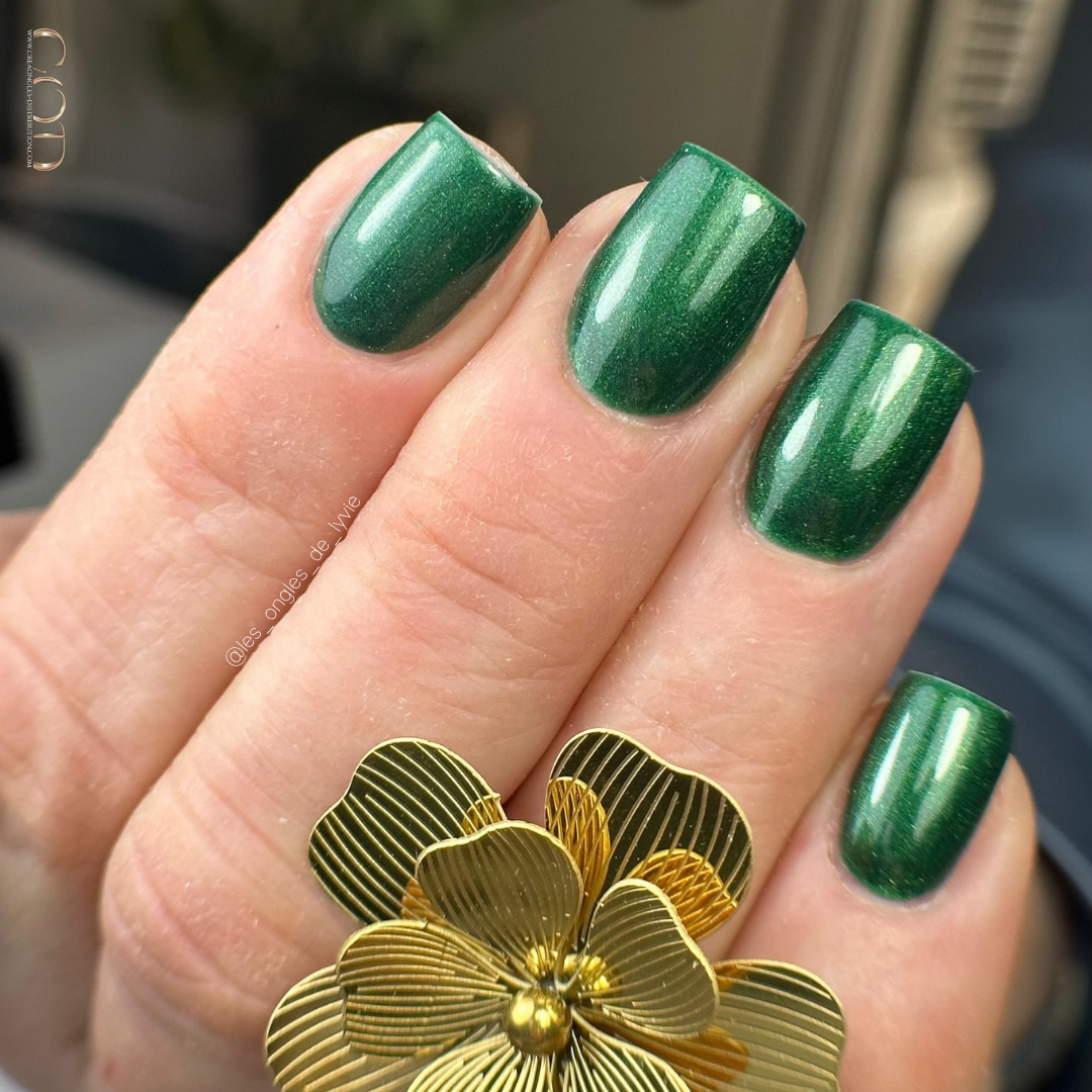 Pose carrée vert irisée