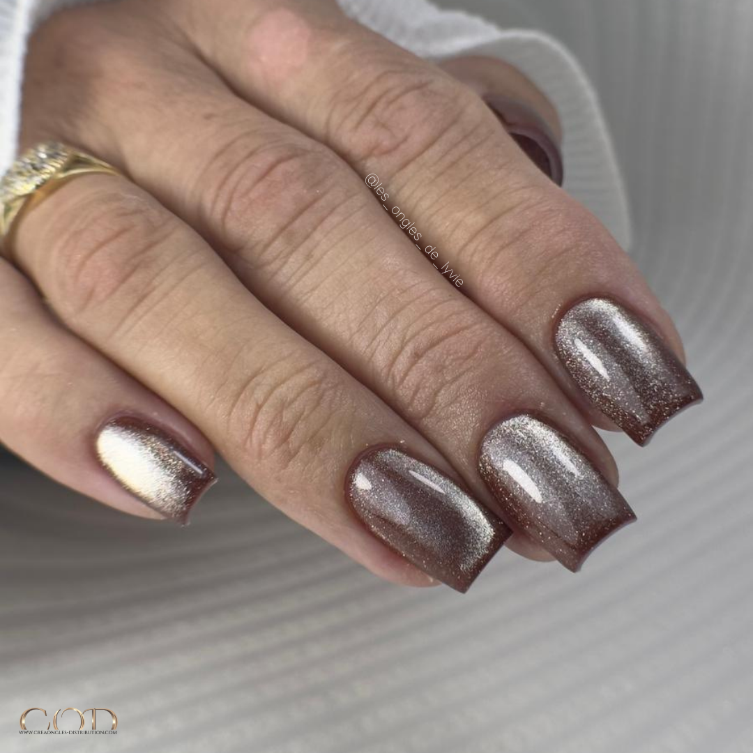 Pose carrée cat eye et marron glass