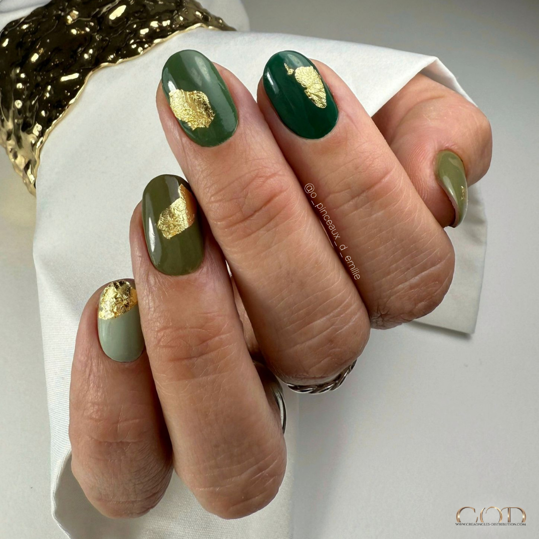 Pose ovale avec camaieu de vert