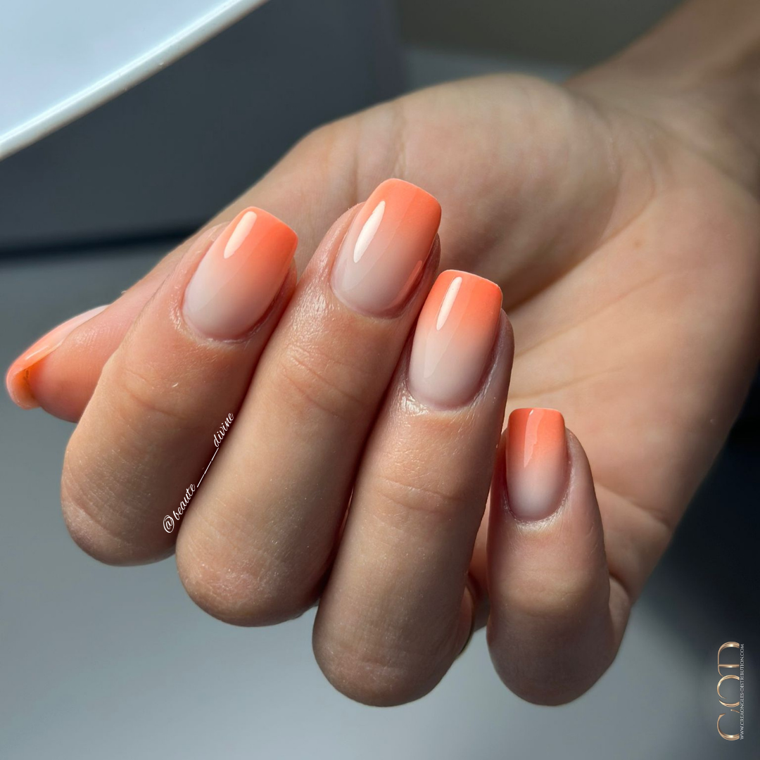 Pose ongles carrés avec babycolor orange corail