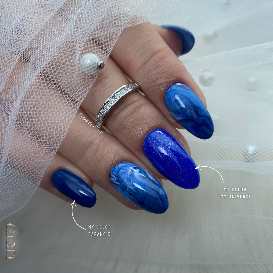 Haut blanc transparent avec joli motif brodé et dentelle Haut blanc transparent avec joli motif brodé et dentelle